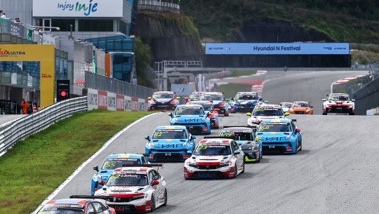 SEL in movimento con il TCR World Series 