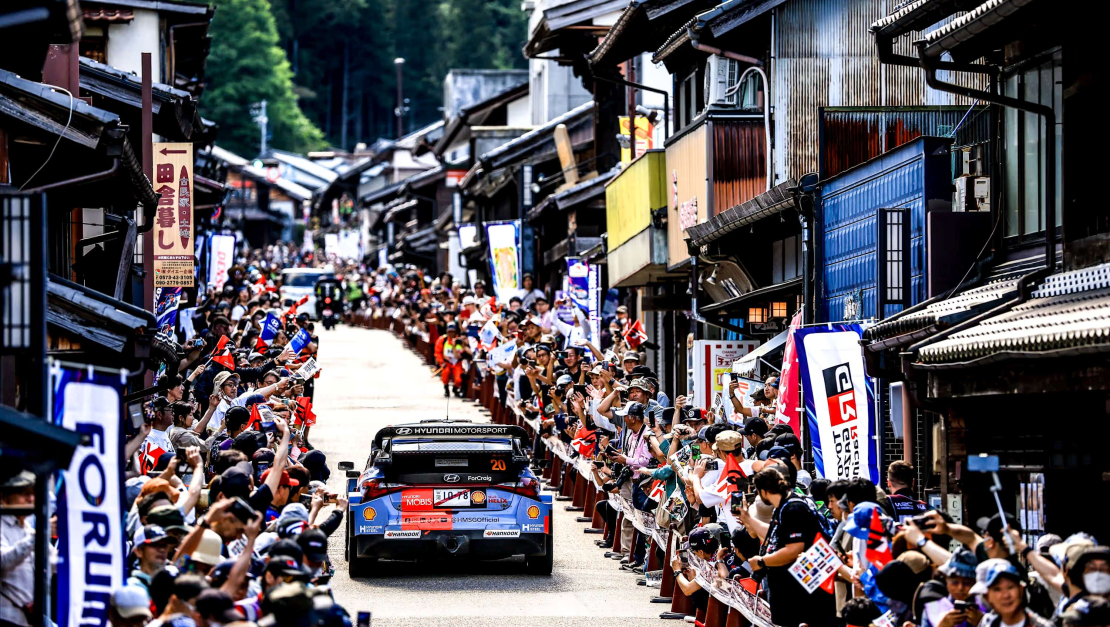 Un container in viaggio tra continenti per il World Rally Championship
